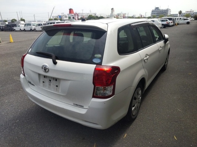Toyota Fielder 2014