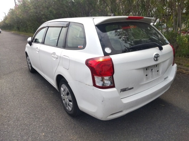 Toyota Fielder 2014