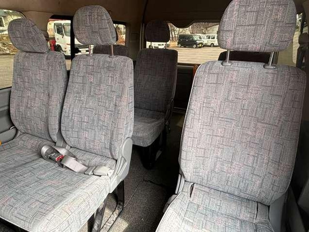Toyota Hiace Grand Cabin 2006