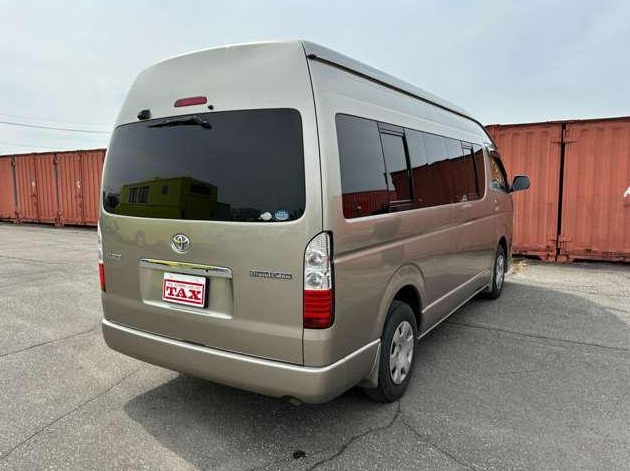 Toyota Hiace Grand Cabin 2006