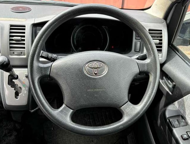 Toyota Hiace Grand Cabin 2006