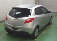 MAZDA DEMIO 2010