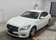 NISSAN FUGA 2016