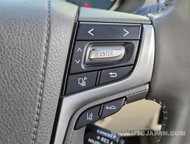 TOYOTA LAND CRUISER PRADO 2023