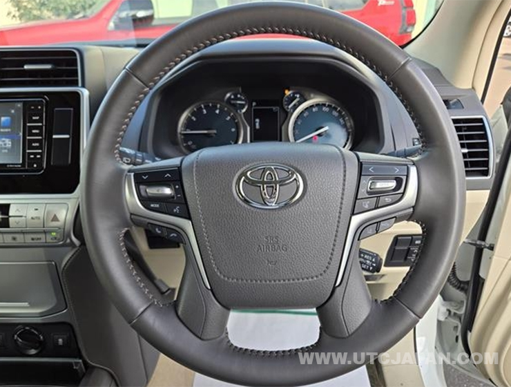 TOYOTA LAND CRUISER PRADO 2023