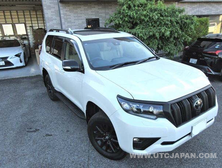 TOYOTA LAND CRUISER PRADO 2024