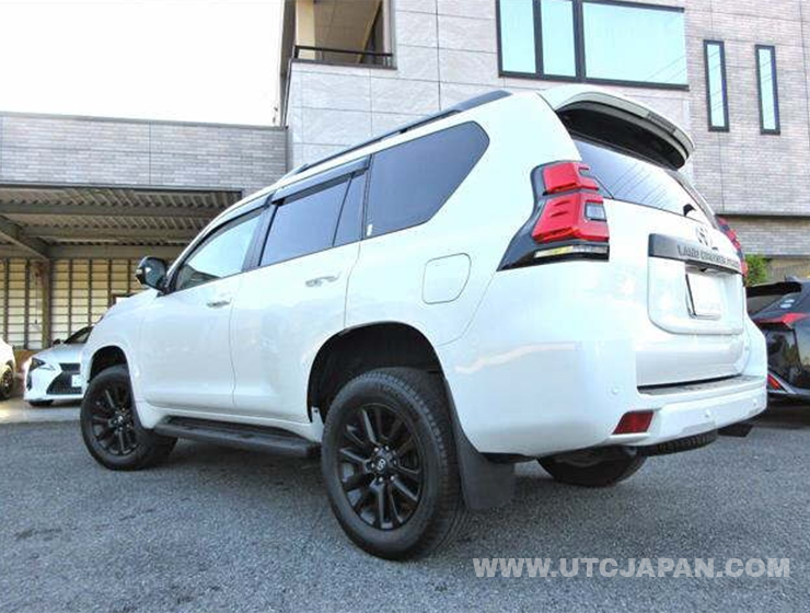 TOYOTA LAND CRUISER PRADO 2024