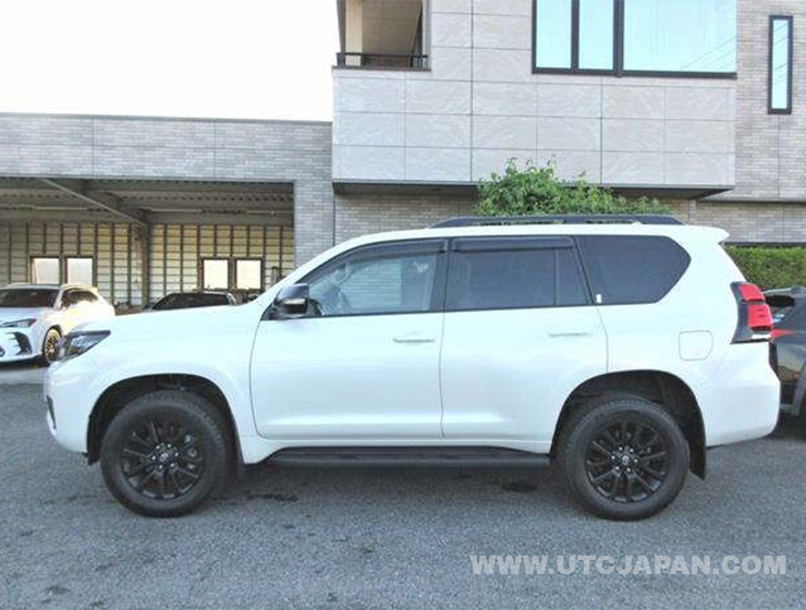 TOYOTA LAND CRUISER PRADO 2024