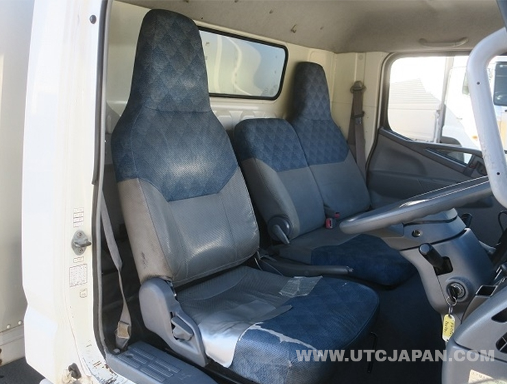 Mitsubishi Canter 2003