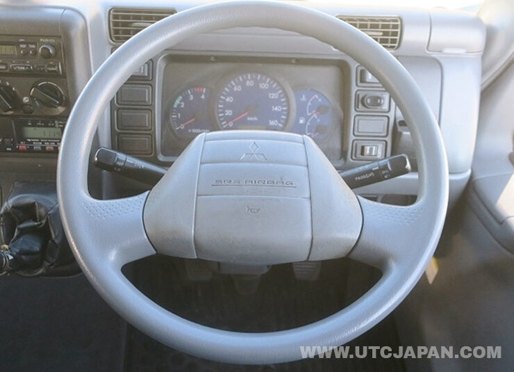 Mitsubishi Canter 2003