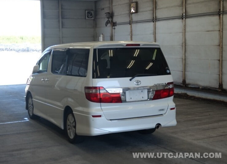 TOYOTA ALPHARD 2004