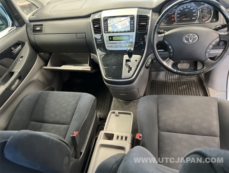 TOYOTA ALPHARD 2004