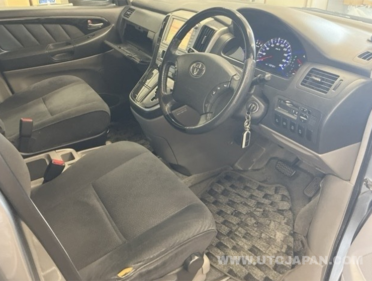 TOYOTA ALPHARD 2005