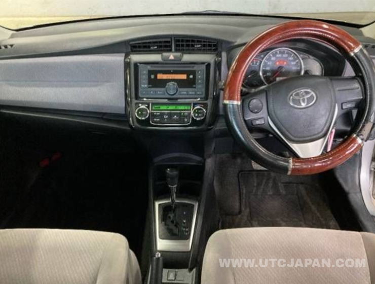 TOYOTA COROLLA AXIO 2013