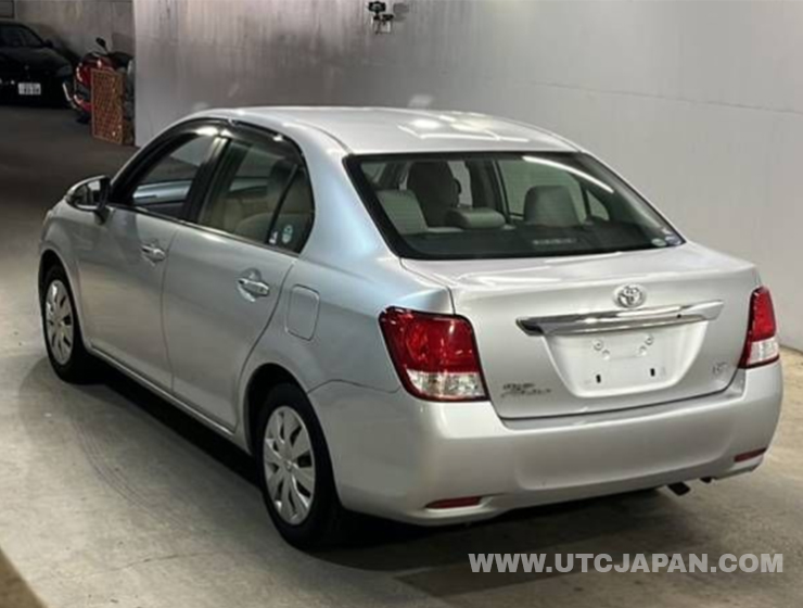 TOYOTA COROLLA AXIO 2013