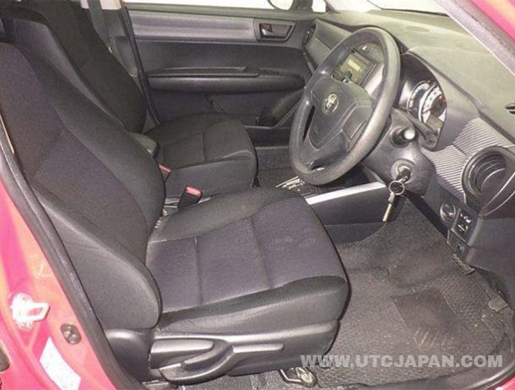 TOYOTA COROLLA FIELDER 2013