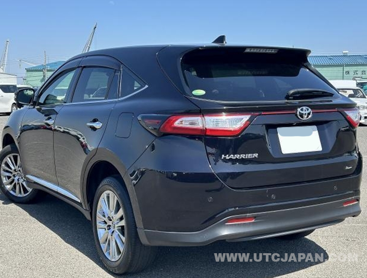 TOYOTA HARRIER 2019