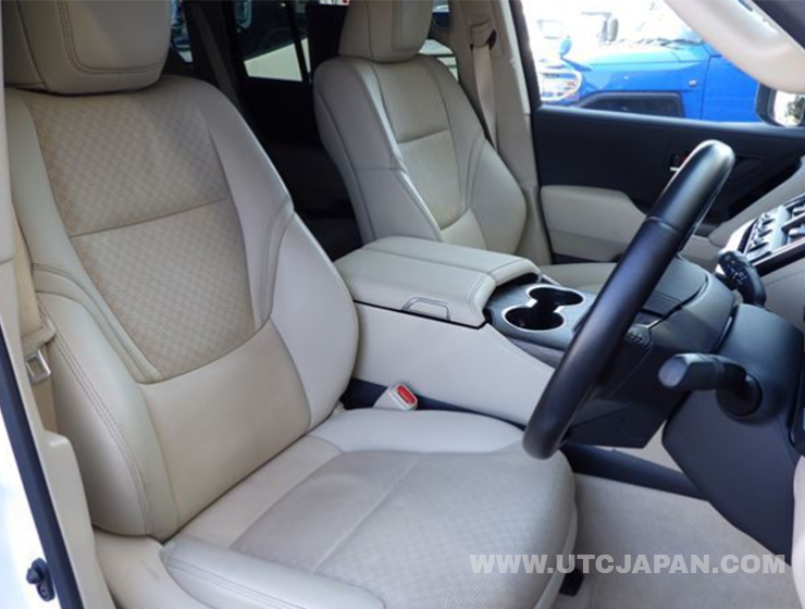 TOYOTA LANDCRUISER 2023