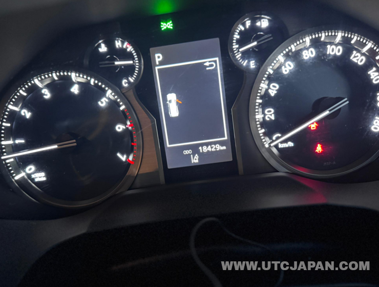 TOYOTA LANDCRUISER PRADO TXL 2023