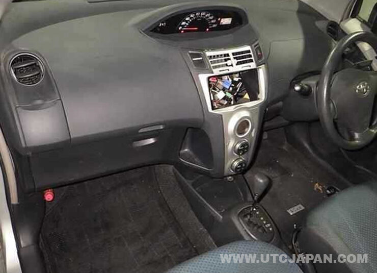 TOYOTA VITZ 2007