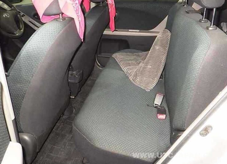 TOYOTA VITZ 2007