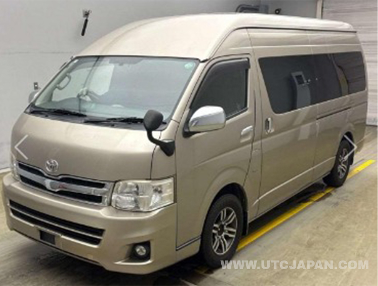 TOYOTA HIACE GRAND CABIN 2011