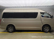 TOYOTA HIACE GRAND CABIN 2011