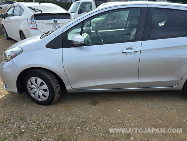 Toyota Vitz 2011