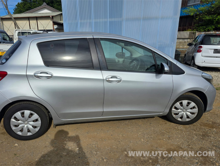 Toyota Vitz 2011