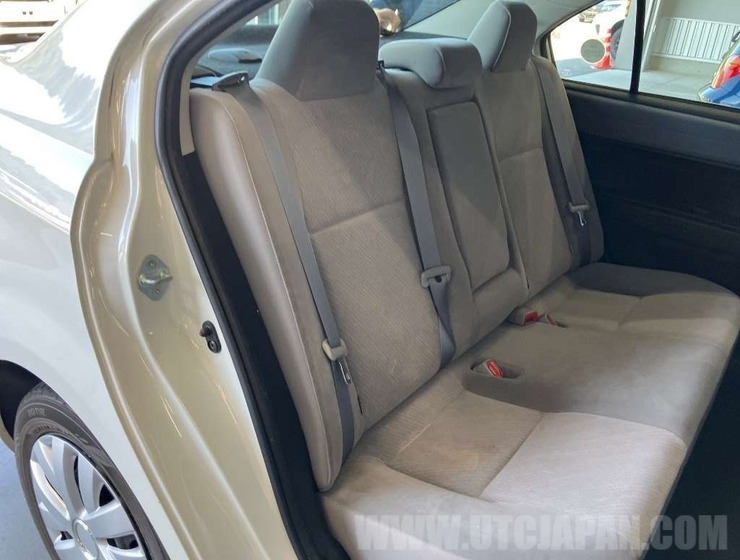 TOYOTA COROLLA AXIO 2014