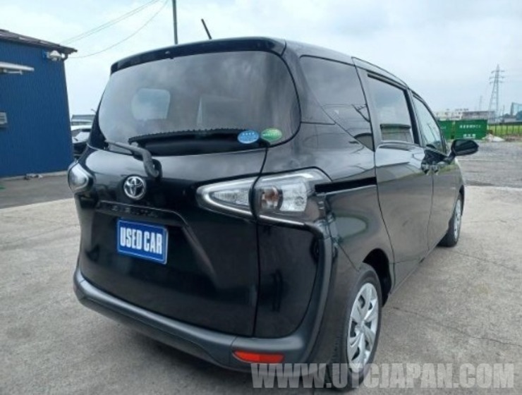 TOYOTA SIENTA 2019