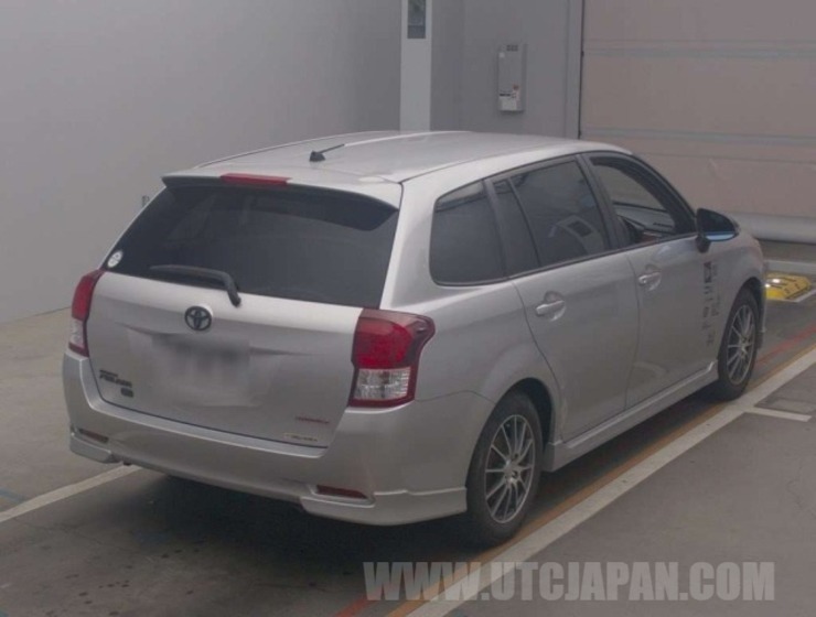 TOYOTA COROLLA FIELDER 2012