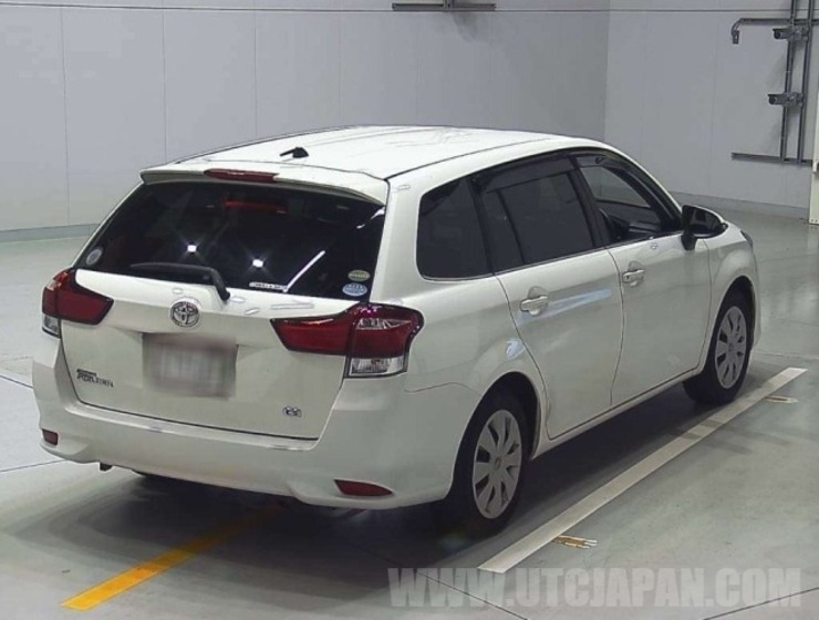TOYOTA COROLLA FIELDER 2017