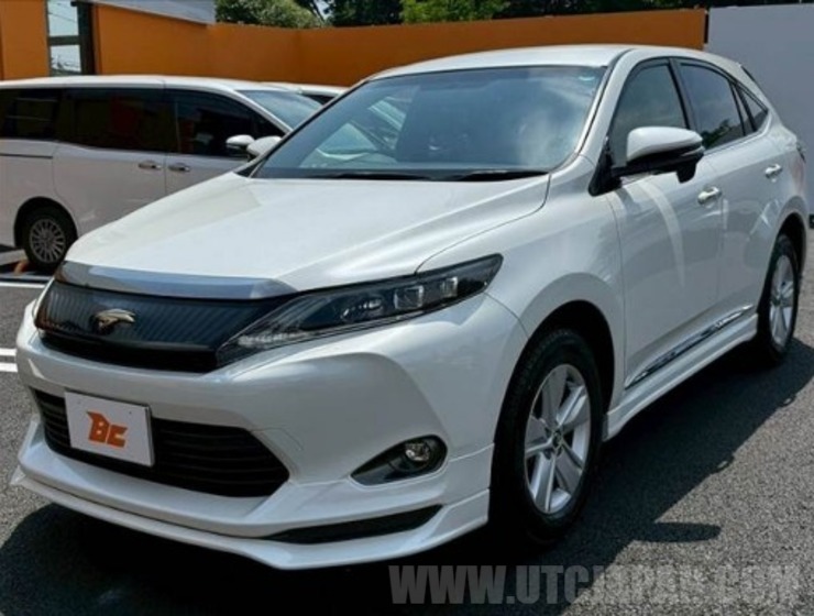 TOYOTA HARRIER 2017