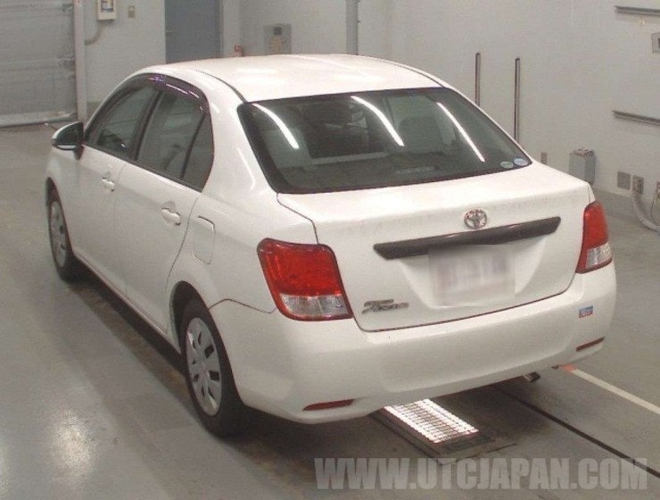 TOYOTA COROLLA AXIO 2014