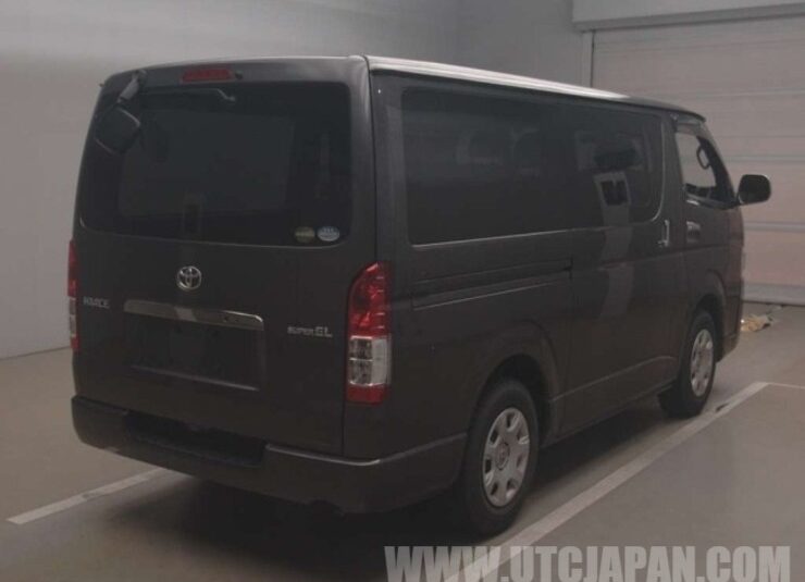 TOYOTA HIACE SUPER GL 2016