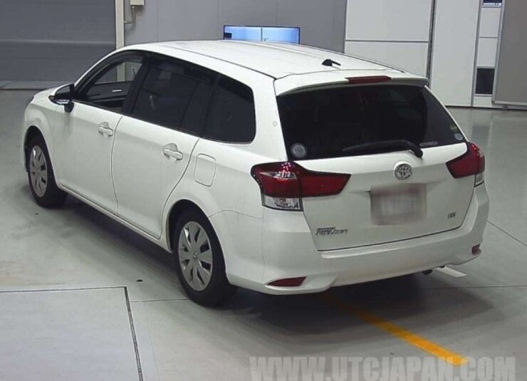 TOYOTA COROLLA FIELDER 2017