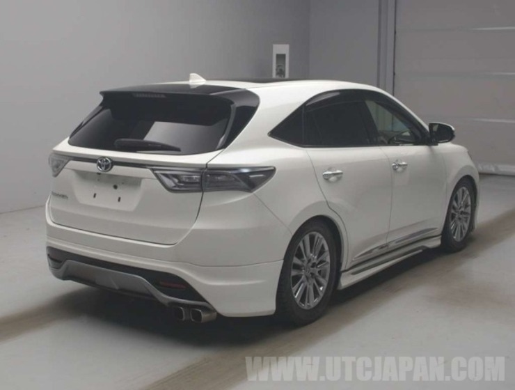 TOYOTA HARRIER 2016