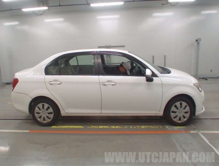 TOYOTA COROLLA AXIO 2014