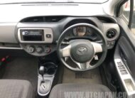 TOYOTA VITZ 2016