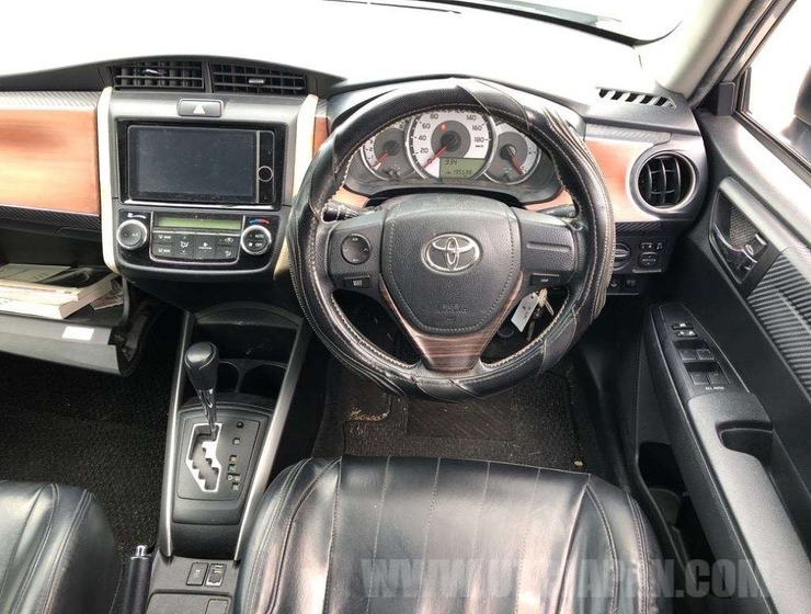 TOYOTA COROLLA FIELDER 2012