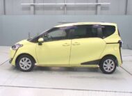 TOYOTA SIENTA 2016