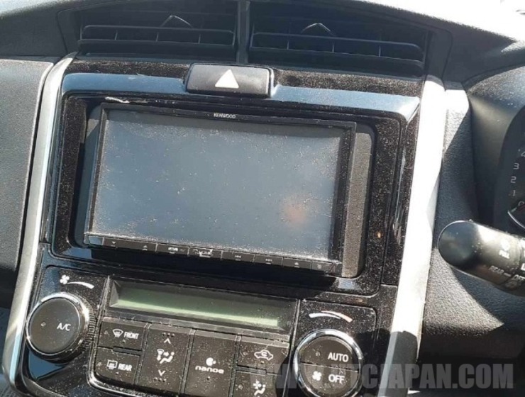 TOYOTA COROLLA FIELDER 2017