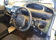 TOYOTA SIENTA 2016