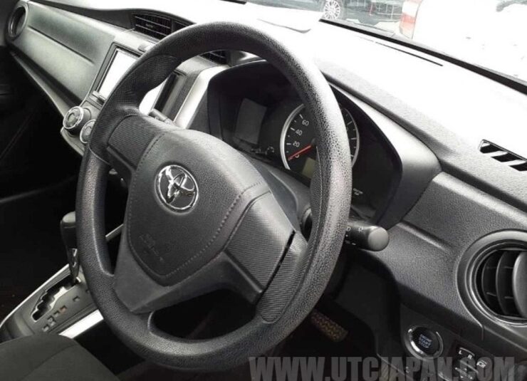 TOYOTA COROLLA FIELDER 2020
