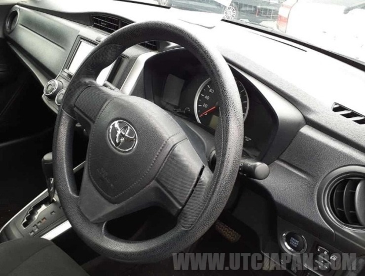 TOYOTA COROLLA FIELDER 2020