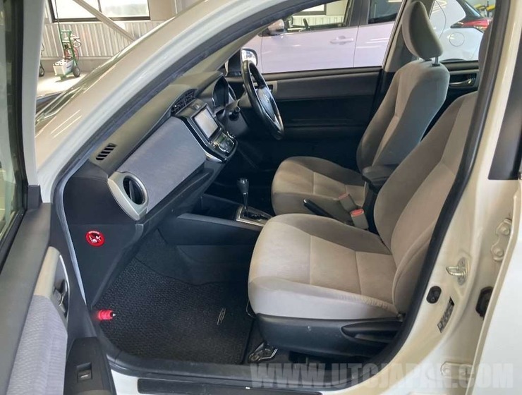 TOYOTA COROLLA AXIO 2014