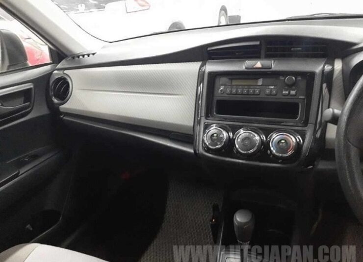 TOYOTA COROLLA AXIO 2014