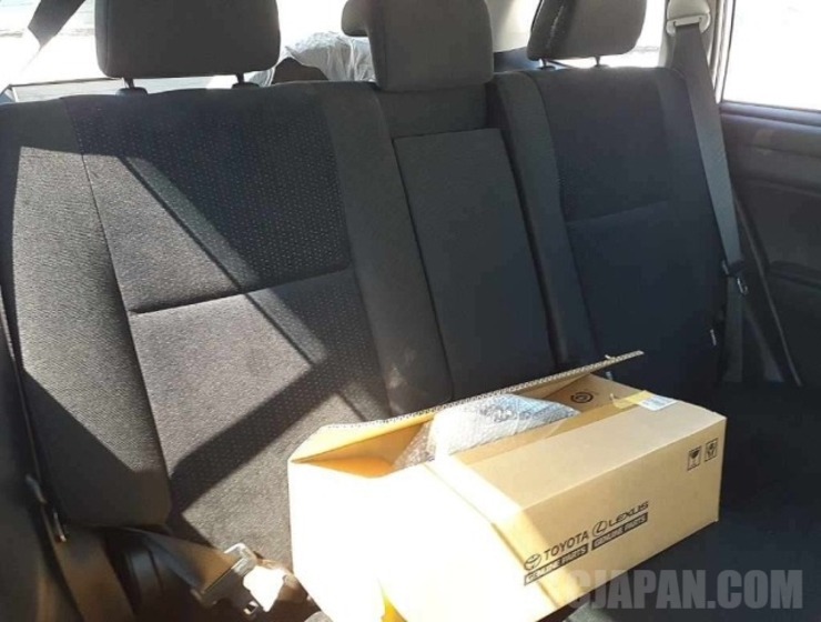 TOYOTA COROLLA FIELDER 2017