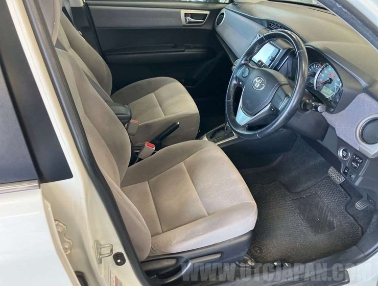 TOYOTA COROLLA AXIO 2014